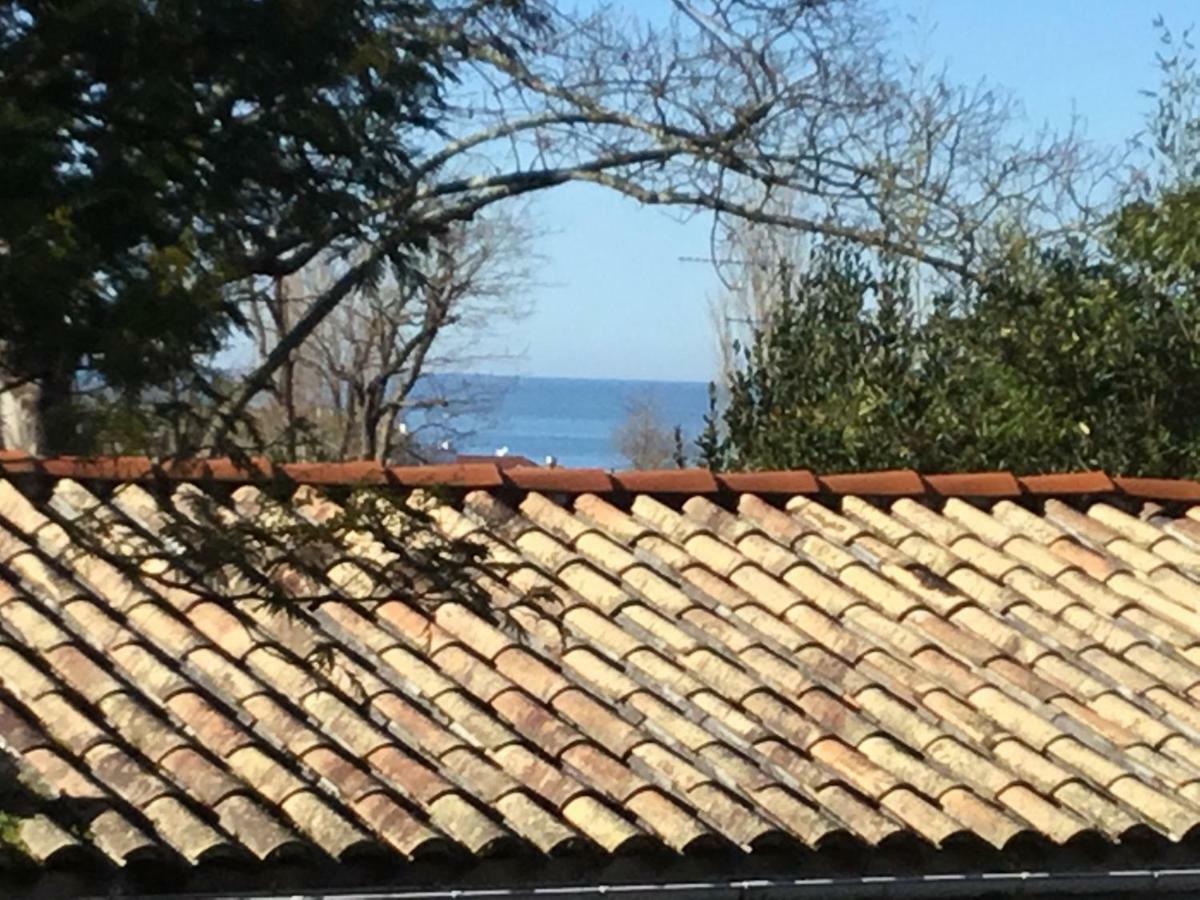 Au Balcon Fleuri Apartamento Anglet Exterior foto
